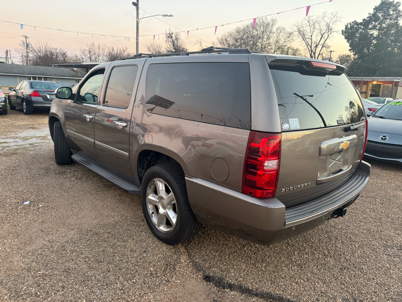 Chevrolet Suburban LTZ 1500 2WD 2013