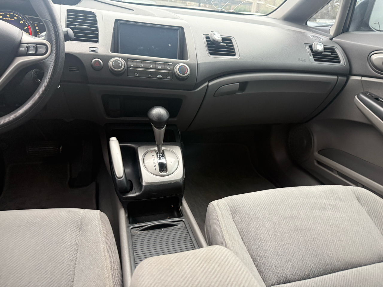 Honda Civic 4dr Sdn DX Auto 2010