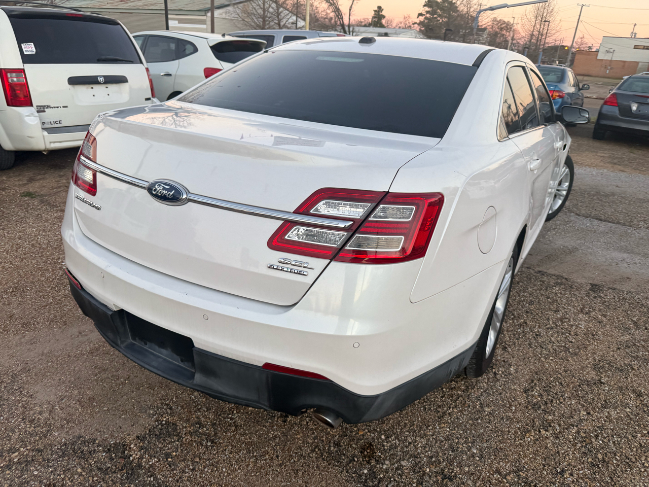 Ford Taurus SEL FWD 2013
