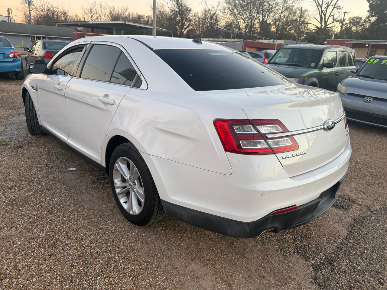 Ford Taurus SEL FWD 2013