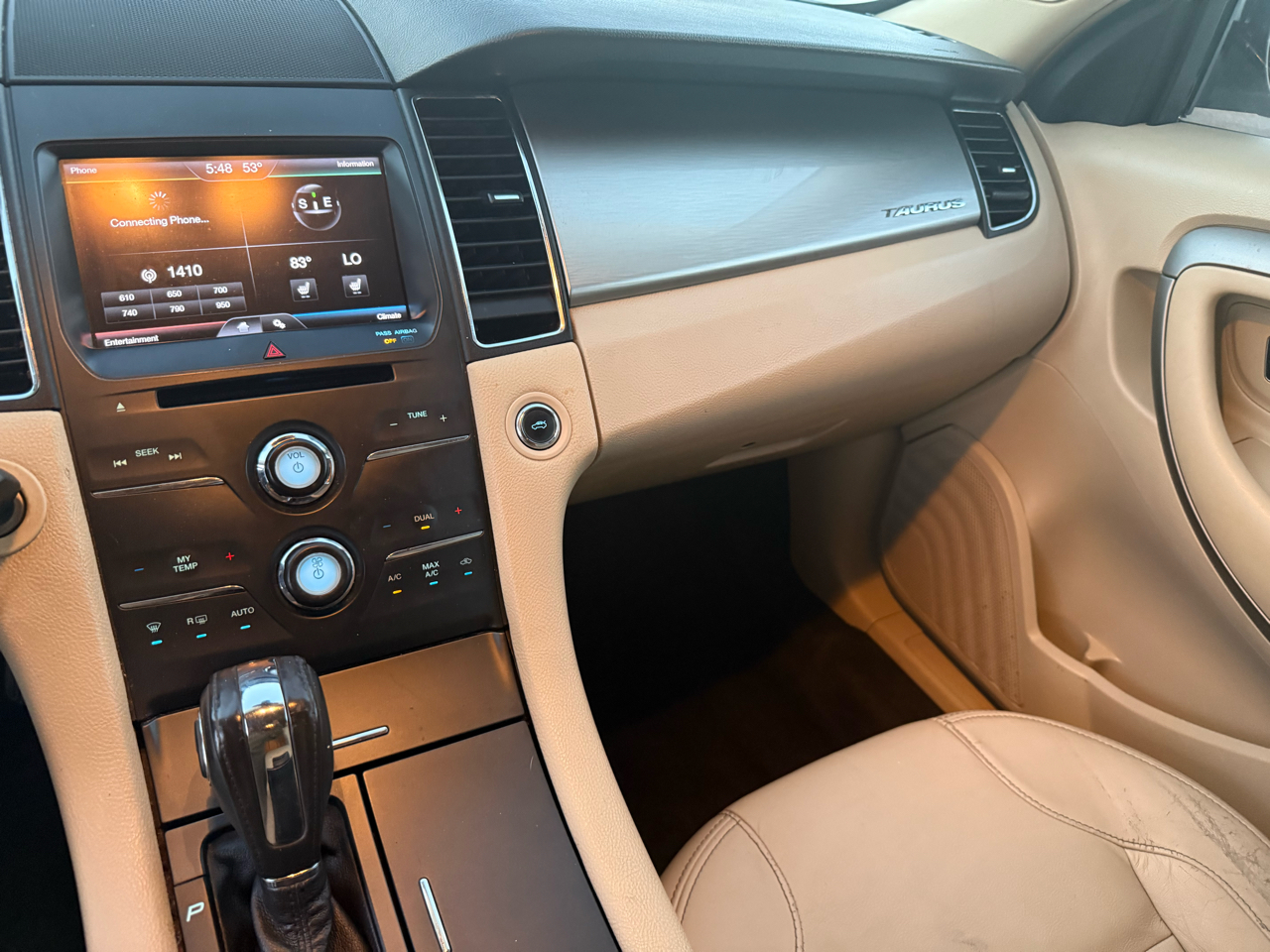 Ford Taurus SEL FWD 2013