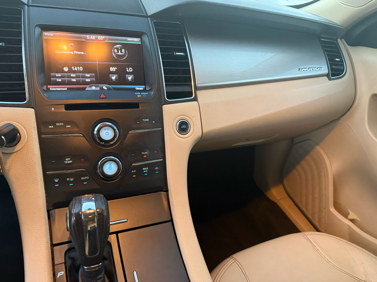 Ford Taurus SEL FWD 2013