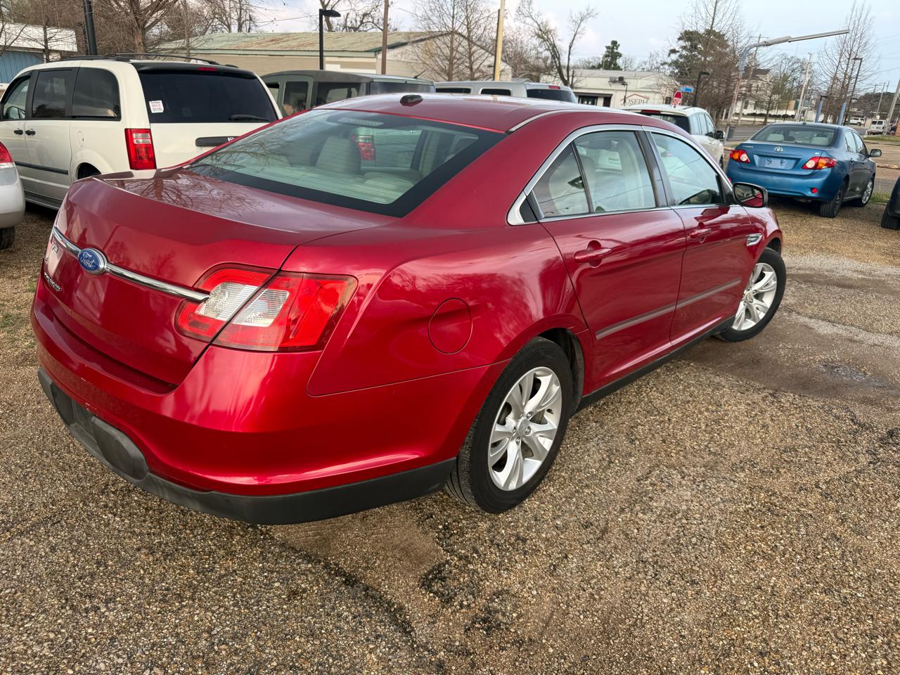 Ford Taurus SEL FWD 2012