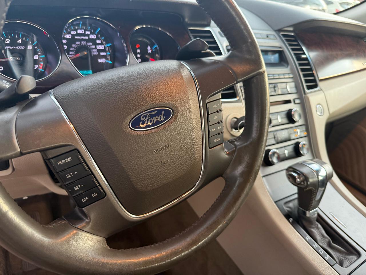 Ford Taurus SEL FWD 2012