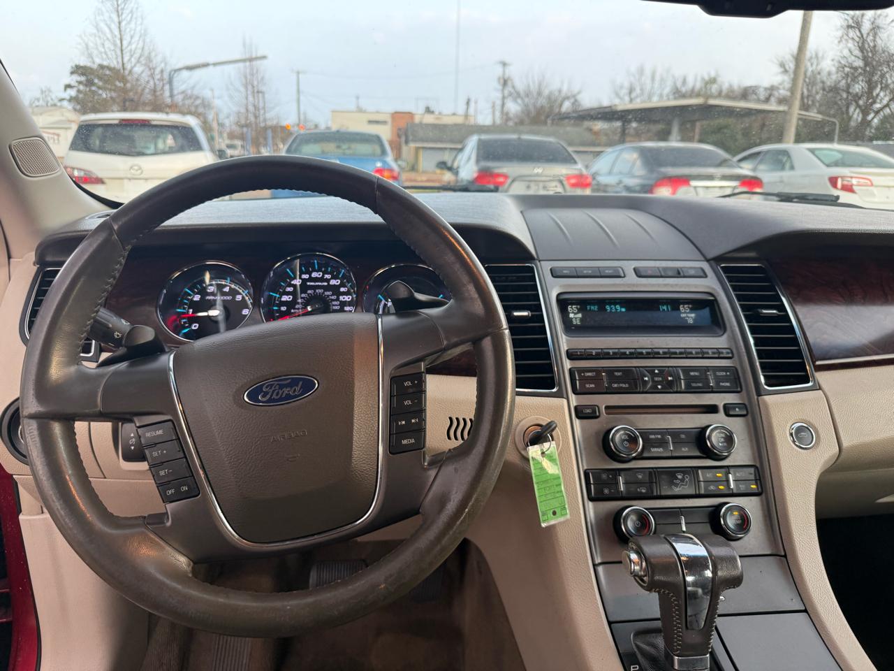 Ford Taurus SEL FWD 2012