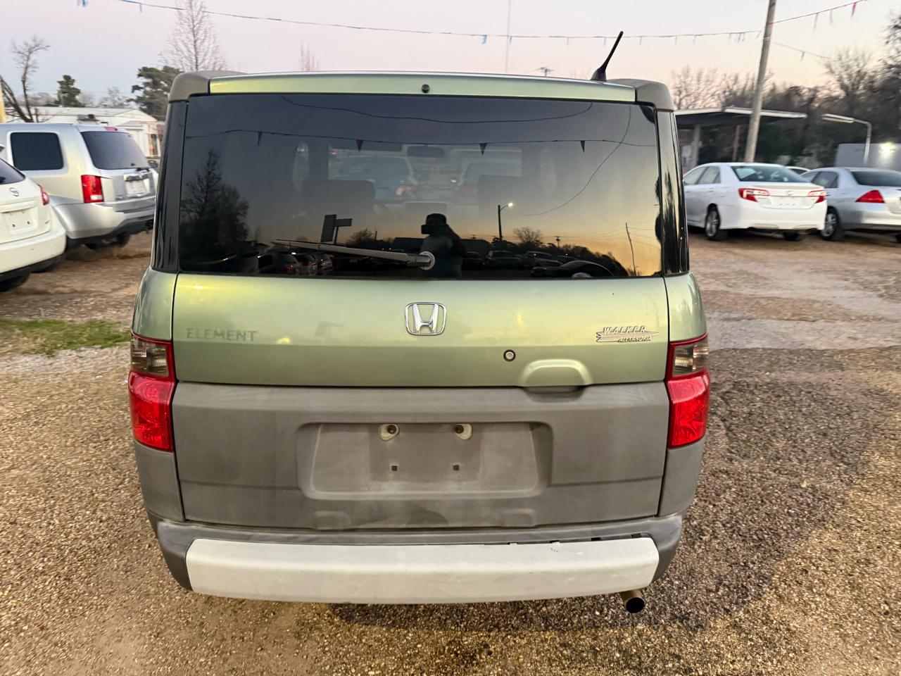 Honda Element EX 2WD AT 2004