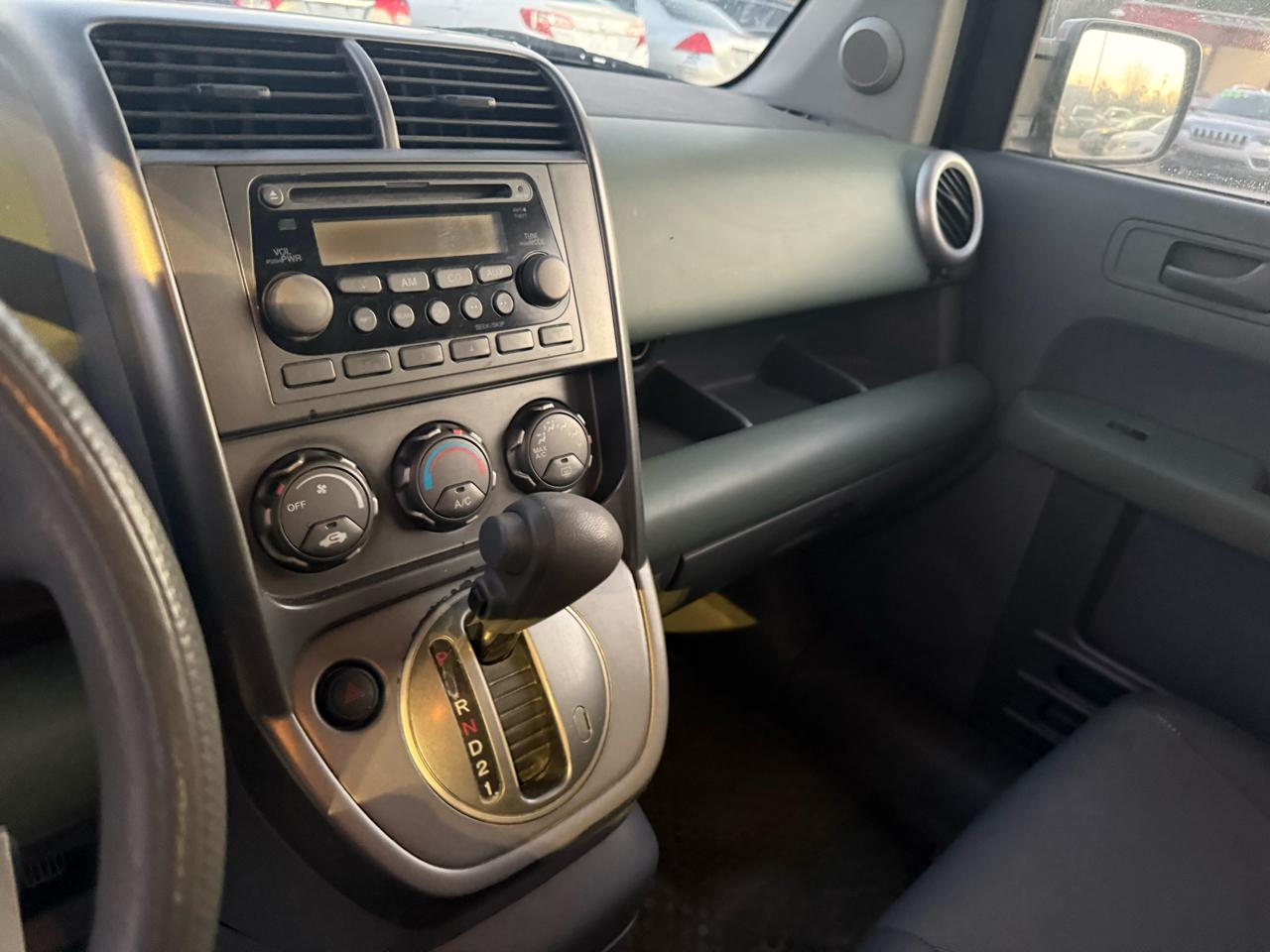 Honda Element EX 2WD AT 2004