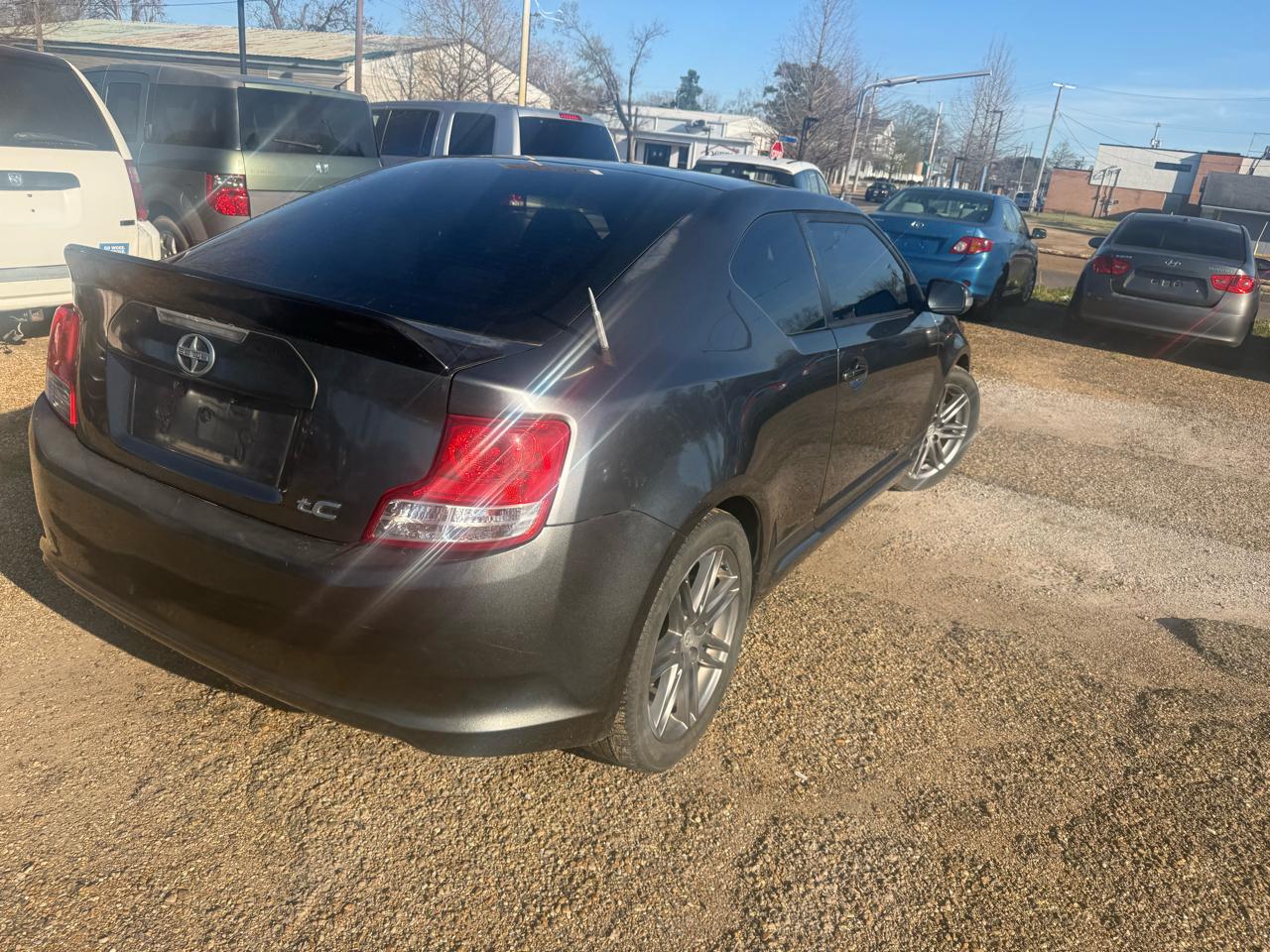 Scion tC 2dr HB Auto (Natl) 2013