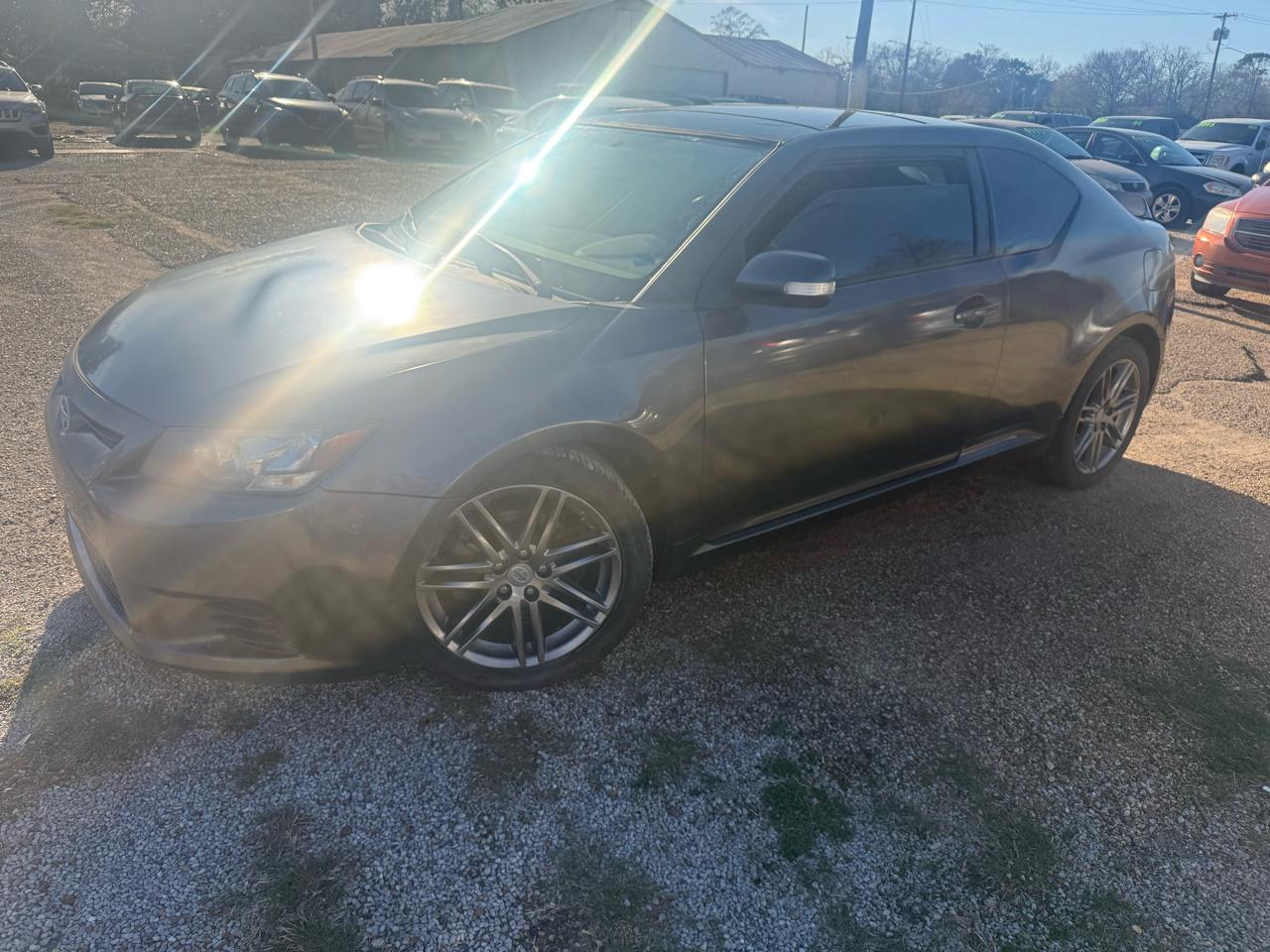 Scion tC 2dr HB Auto (Natl) 2013