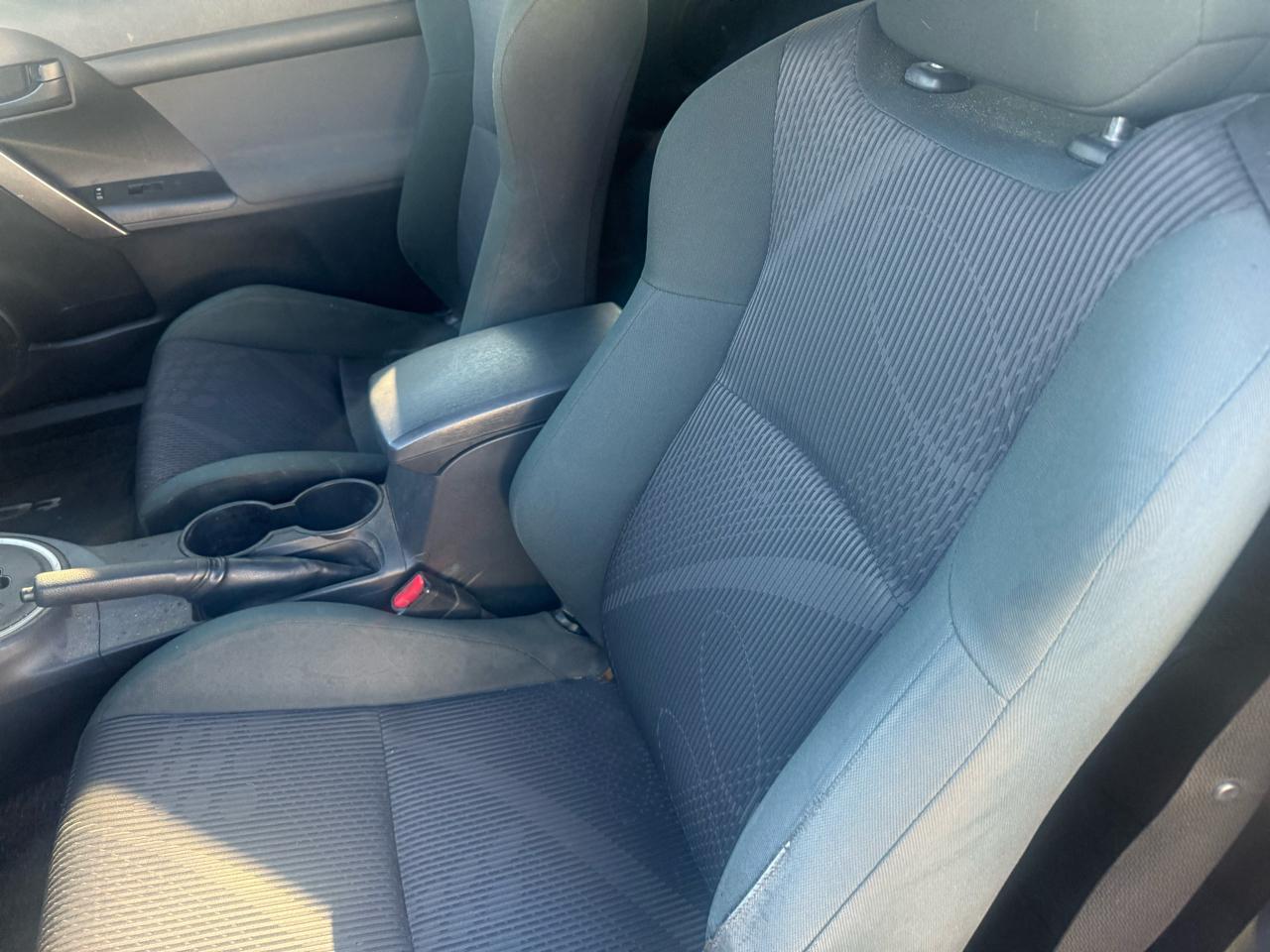 Scion tC 2dr HB Auto (Natl) 2013