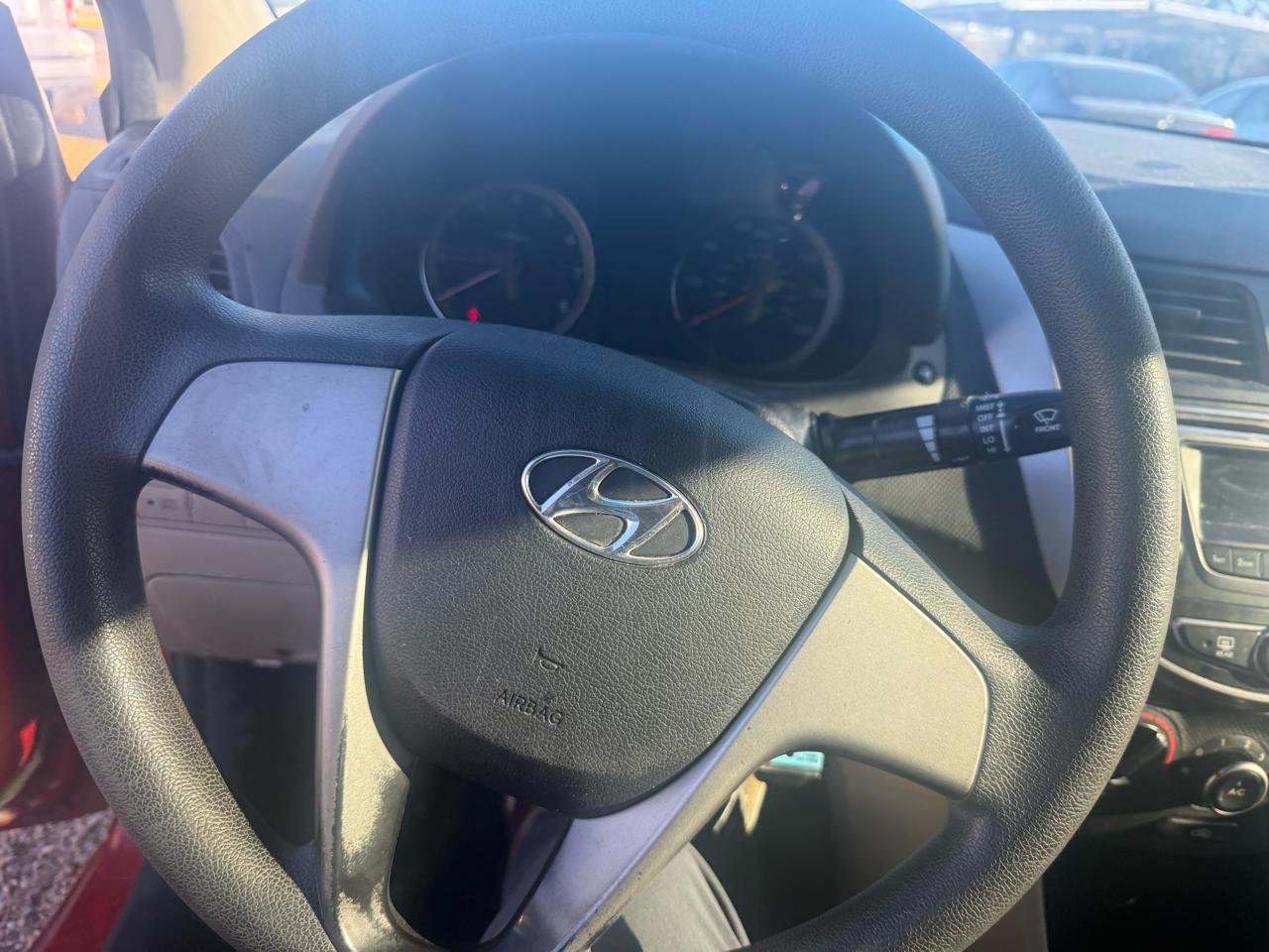 Hyundai Accent SE 4-Door 6A 2016