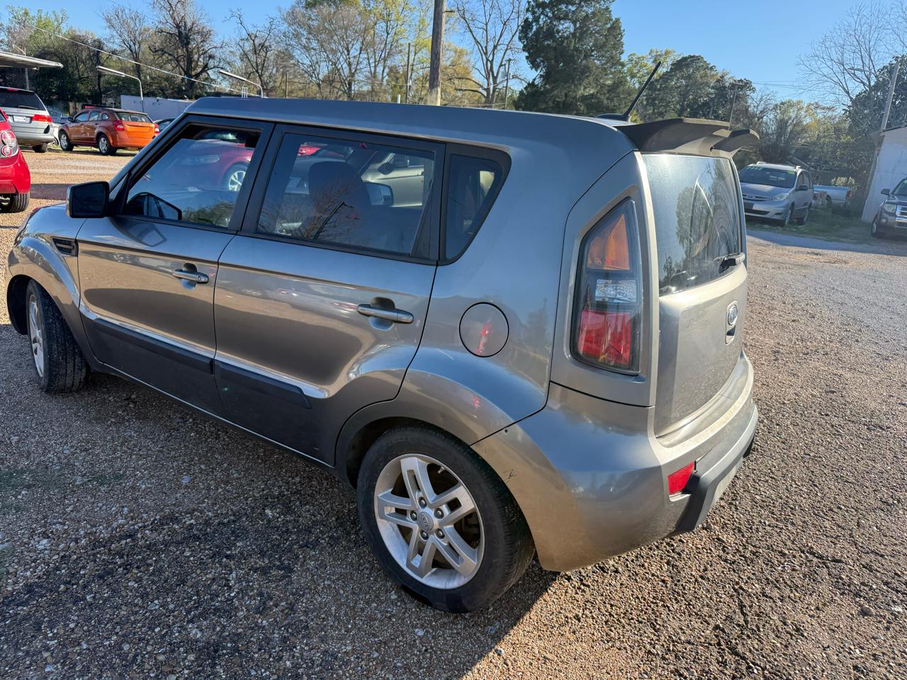 Kia Soul + 2011