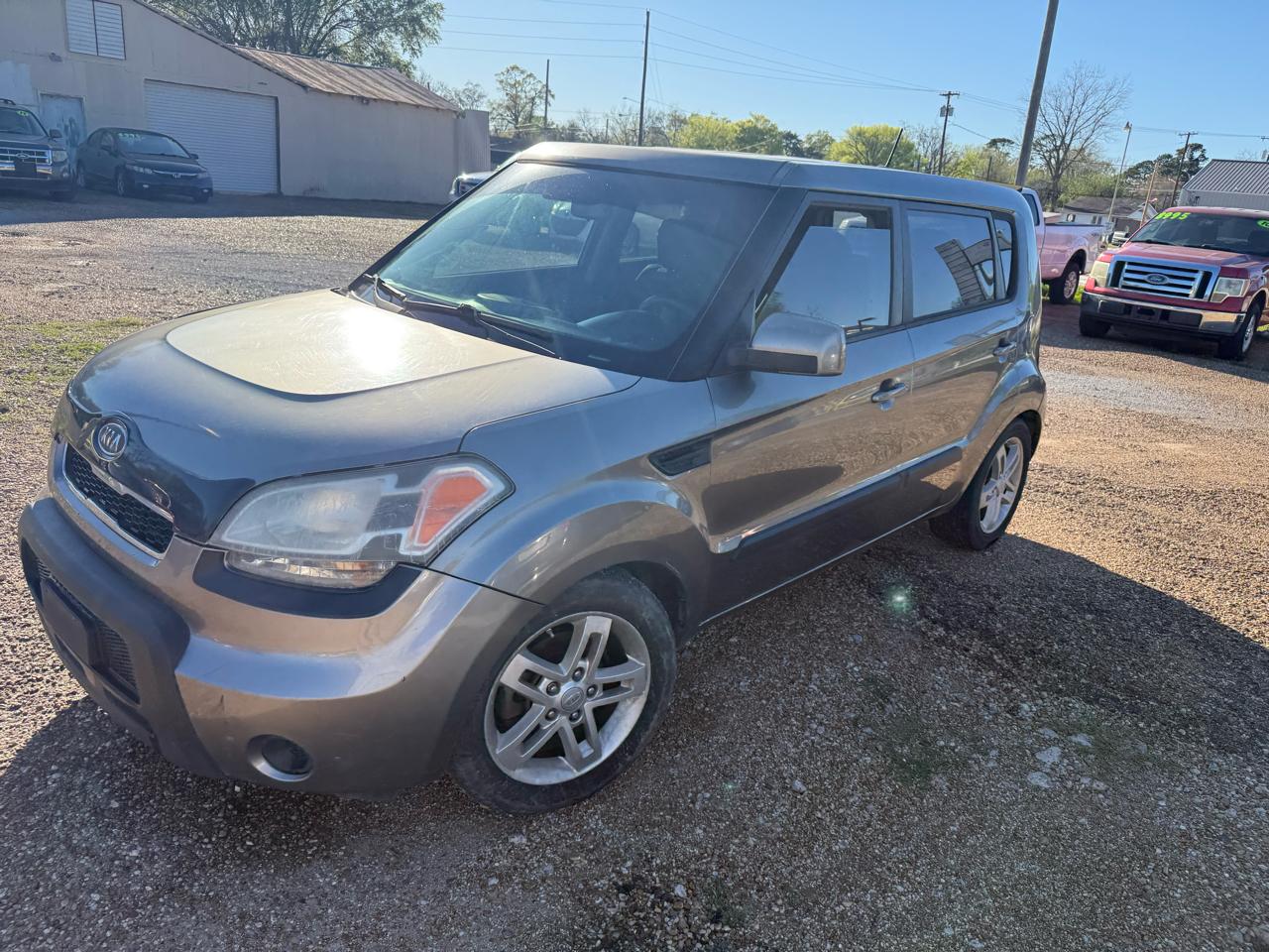 Kia Soul + 2011