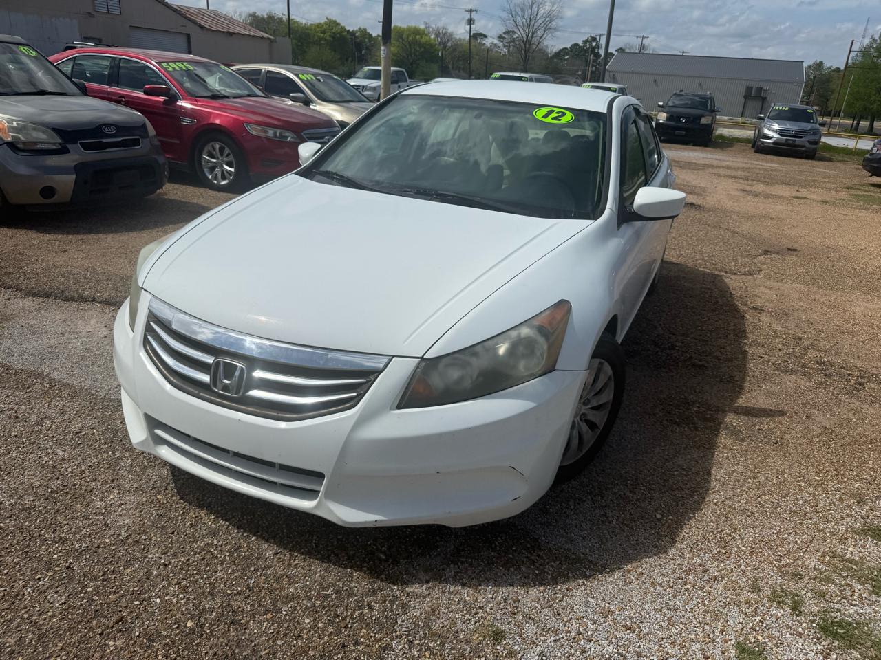 Honda Accord LX sedan AT 2012
