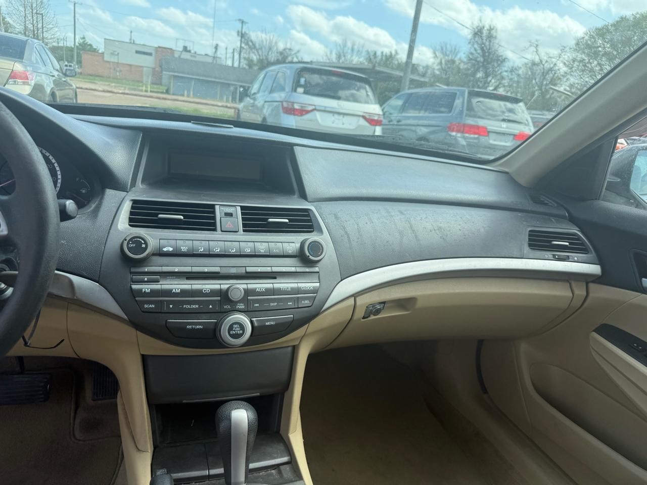 Honda Accord LX sedan AT 2012