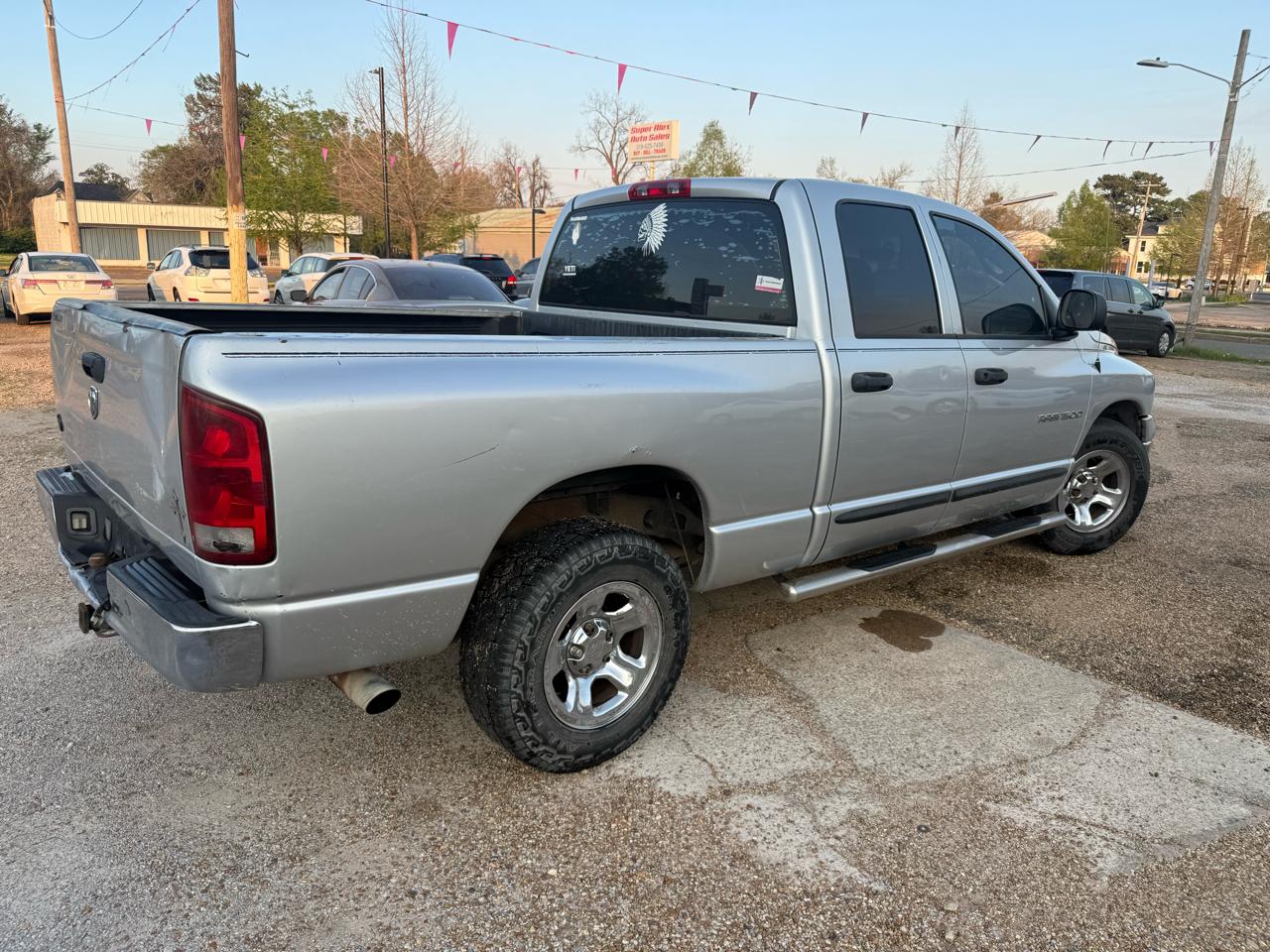 Dodge Ram 1500 Laramie Quad Cab Long Bed 2WD 2005