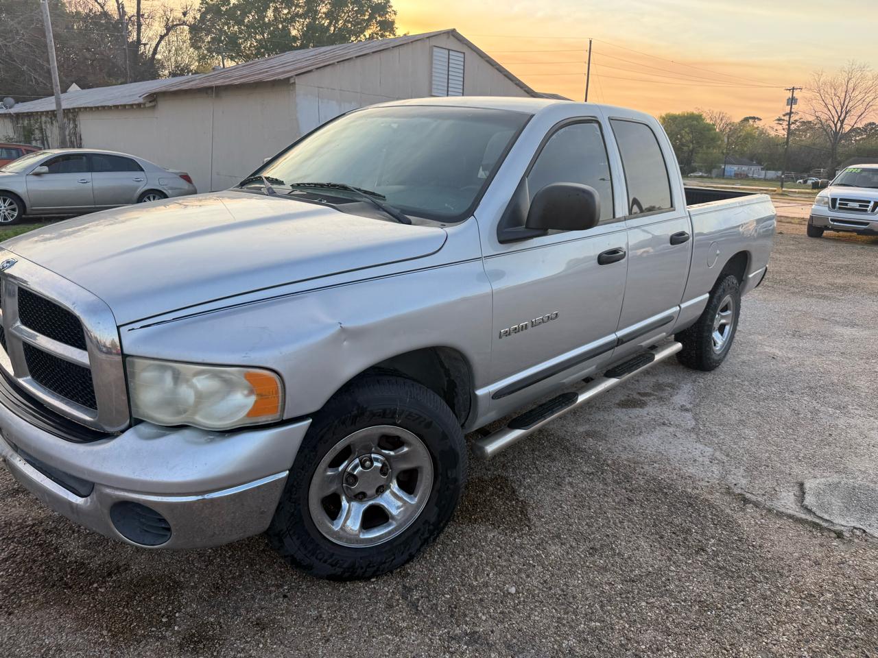 Dodge Ram 1500 Laramie Quad Cab Long Bed 2WD 2005