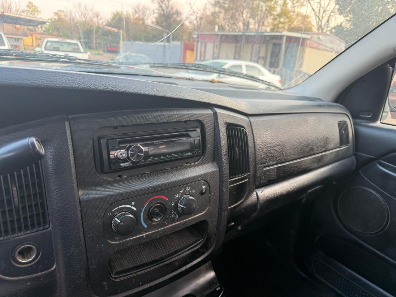 Dodge Ram 1500 Laramie Quad Cab Long Bed 2WD 2005