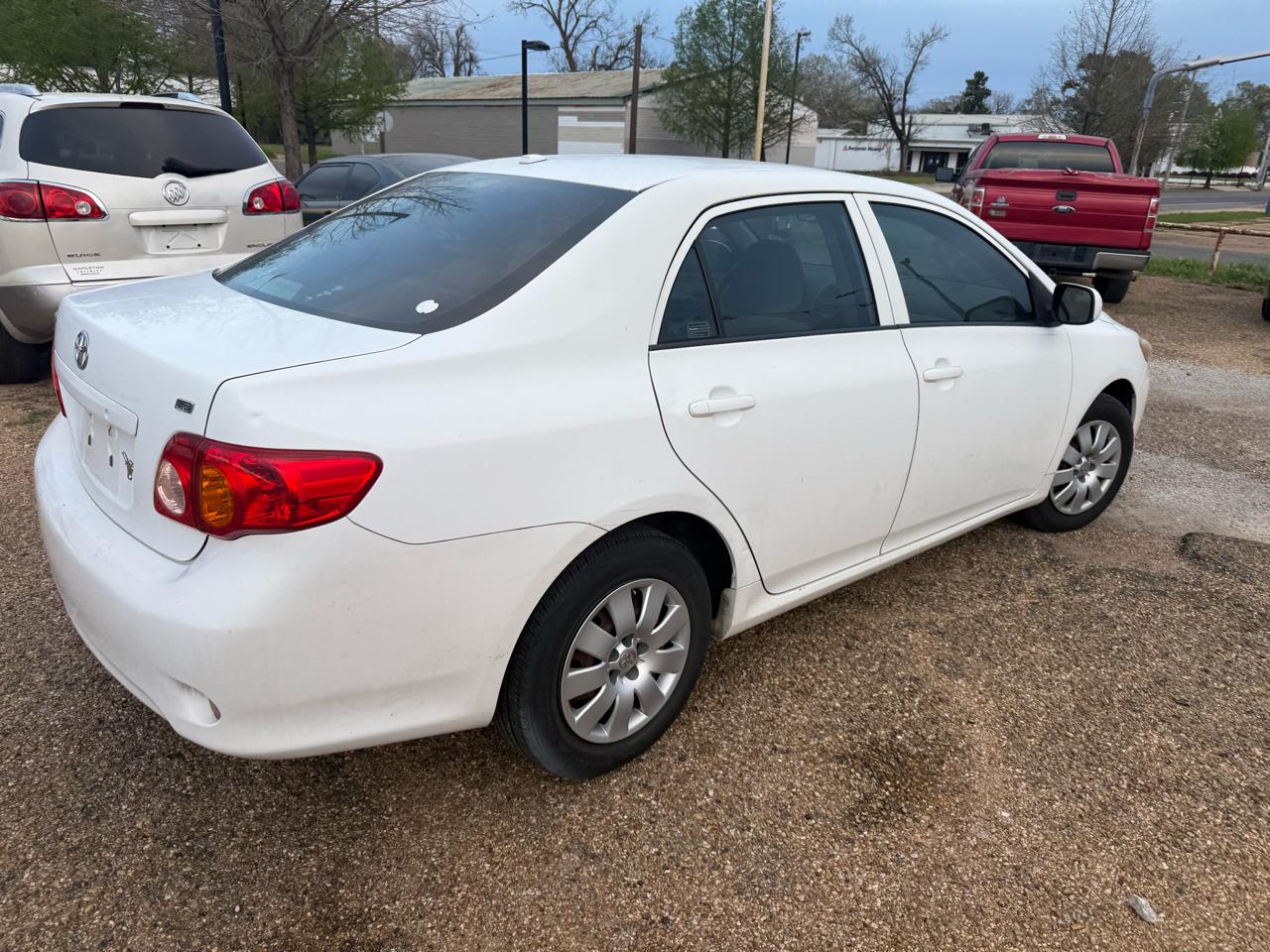 Toyota Corolla 4dr Sdn Auto LE (Natl) 2009