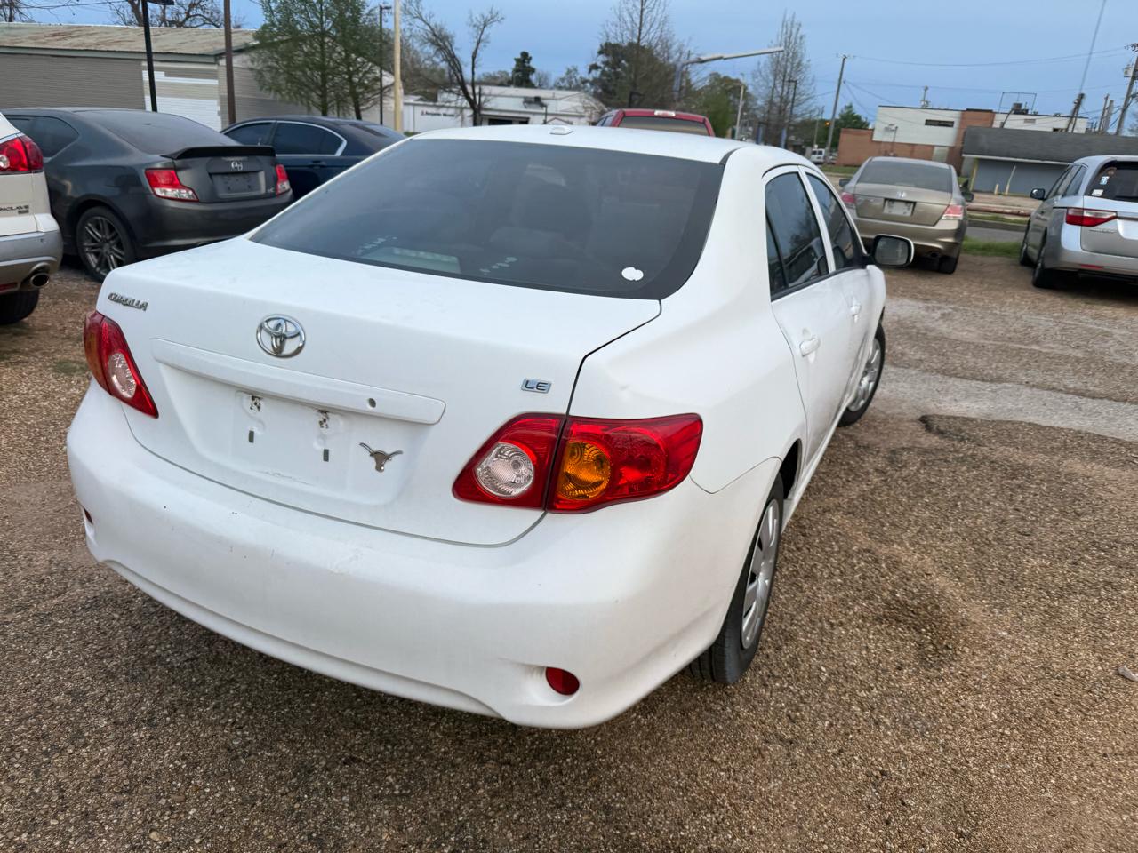 Toyota Corolla 4dr Sdn Auto LE (Natl) 2009