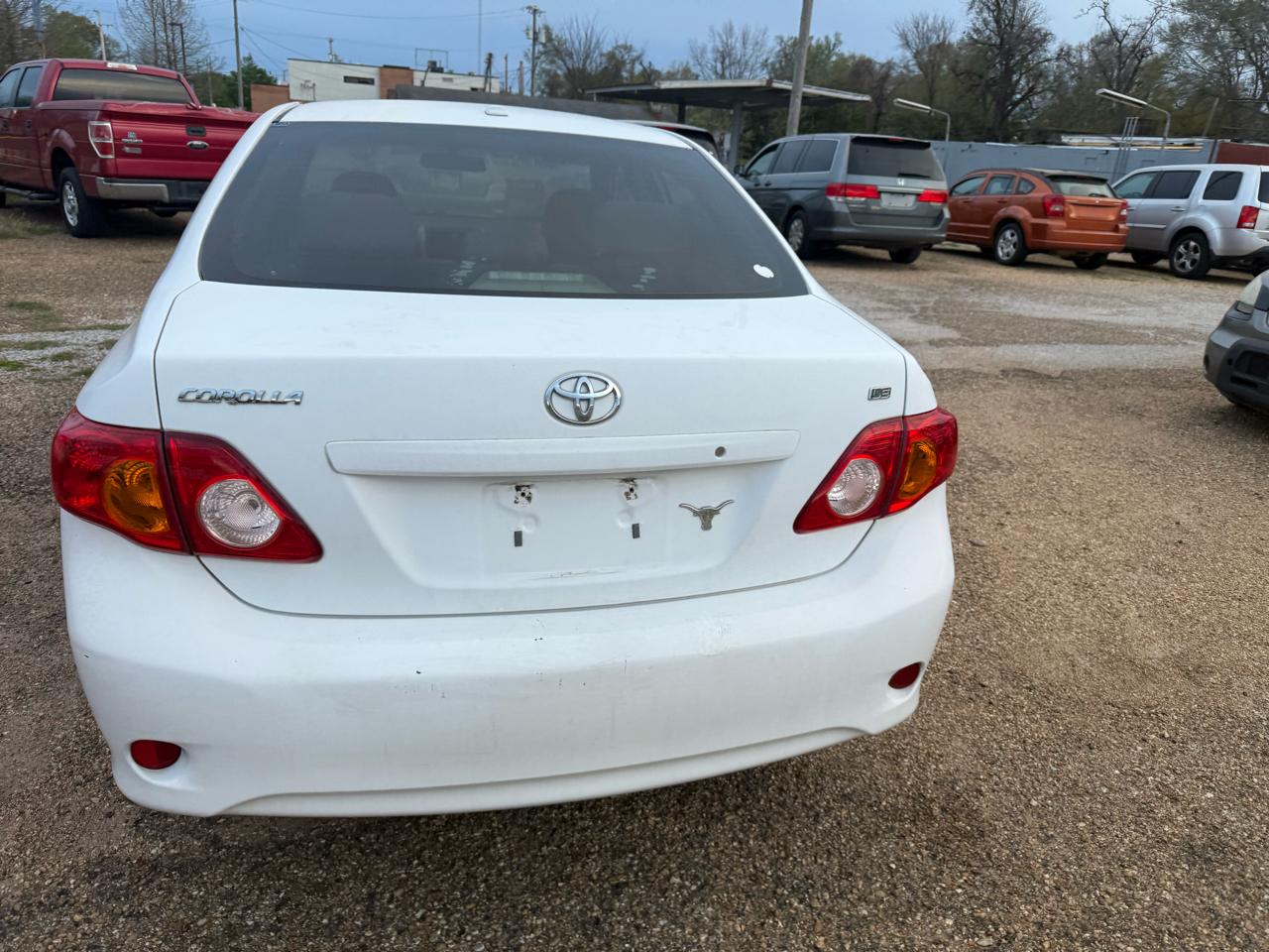 Toyota Corolla 4dr Sdn Auto LE (Natl) 2009