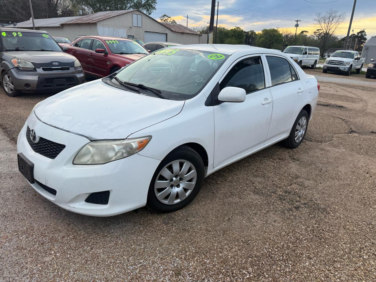 Toyota Corolla 4dr Sdn Auto LE (Natl) 2009