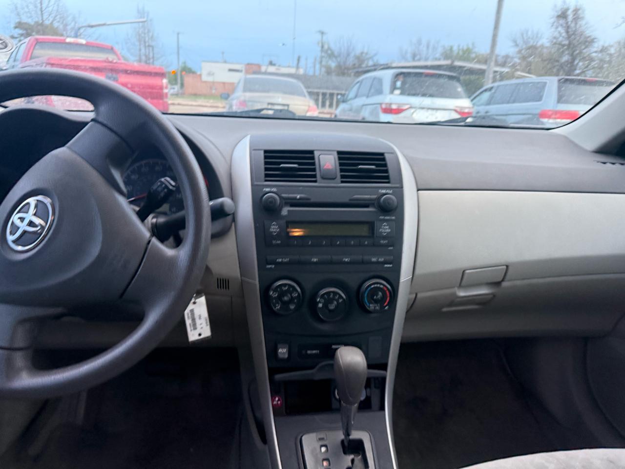 Toyota Corolla 4dr Sdn Auto LE (Natl) 2009