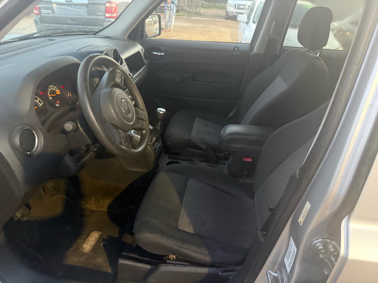 Jeep Patriot Sport 2WD 2014