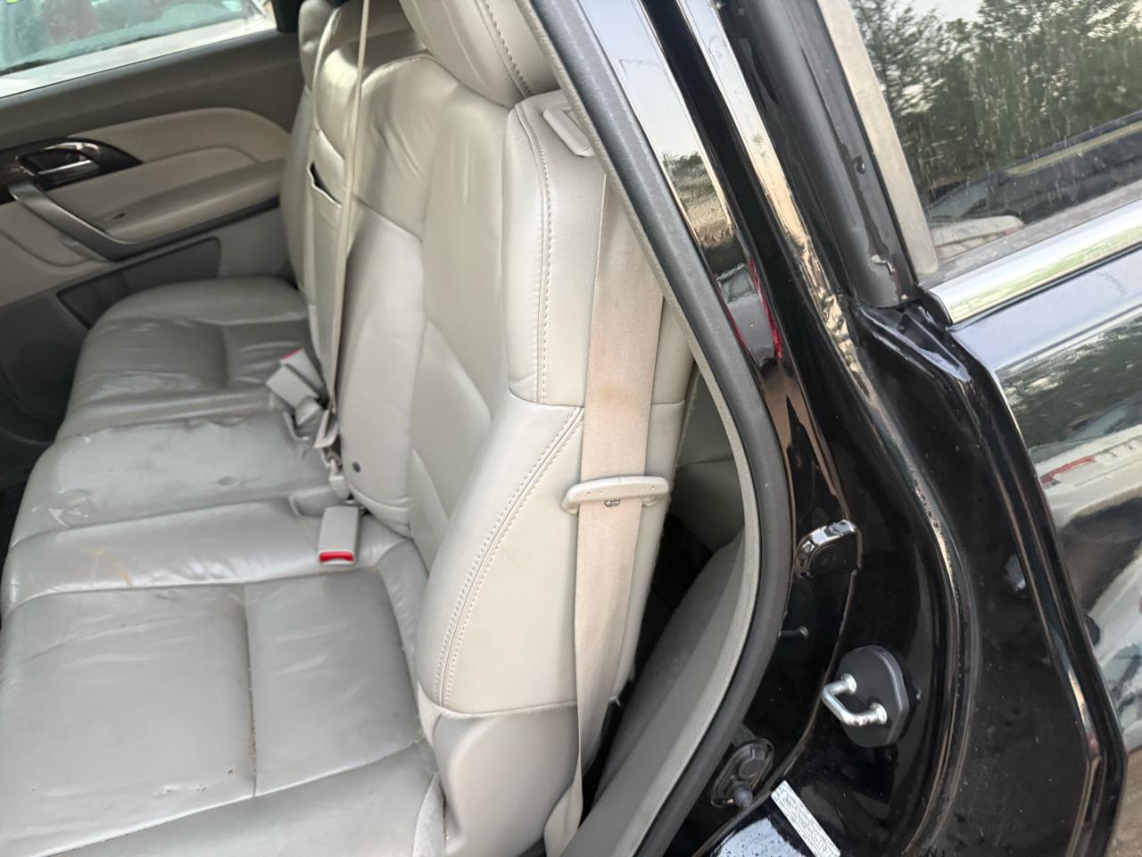 Acura MDX 6-Spd AT w/Tech Package 2011