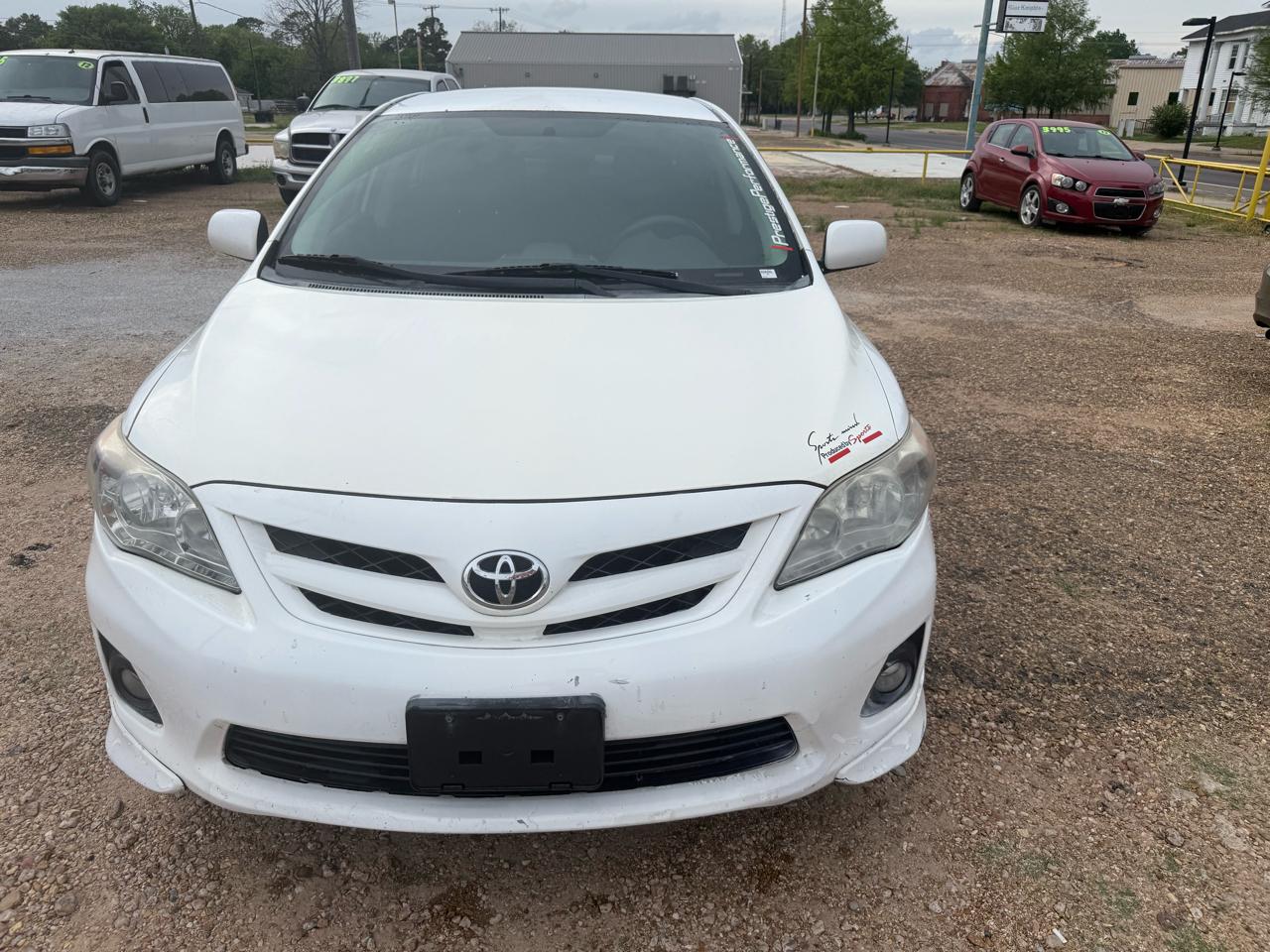 Toyota Corolla 4dr Sdn Auto S (Natl) 2013