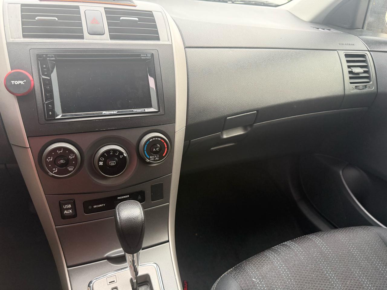 Toyota Corolla 4dr Sdn Auto S (Natl) 2013