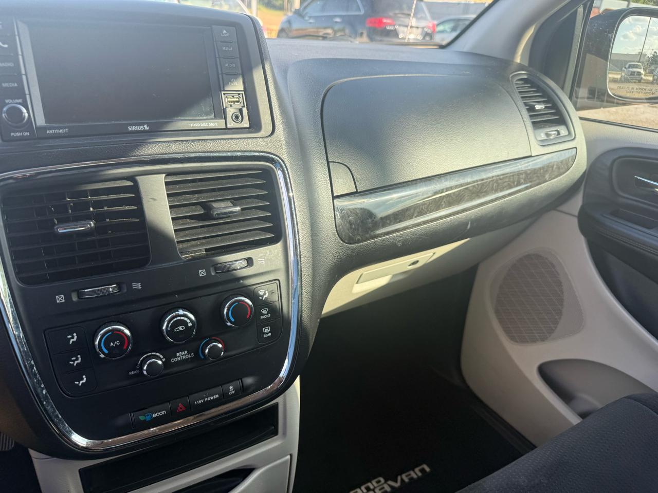 Dodge Grand Caravan SE 2013