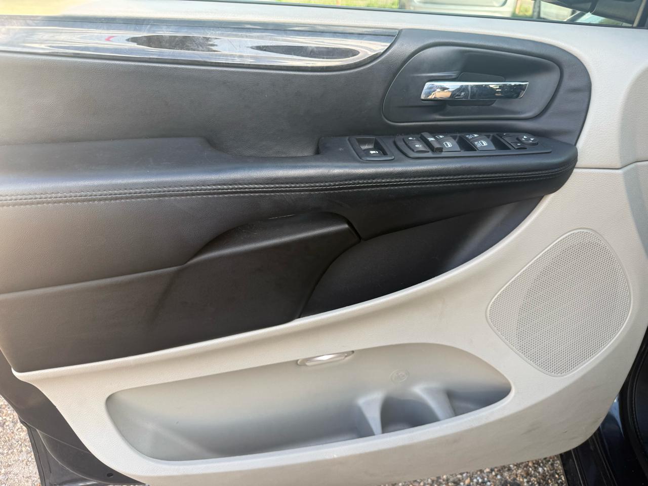 Dodge Grand Caravan SE 2013