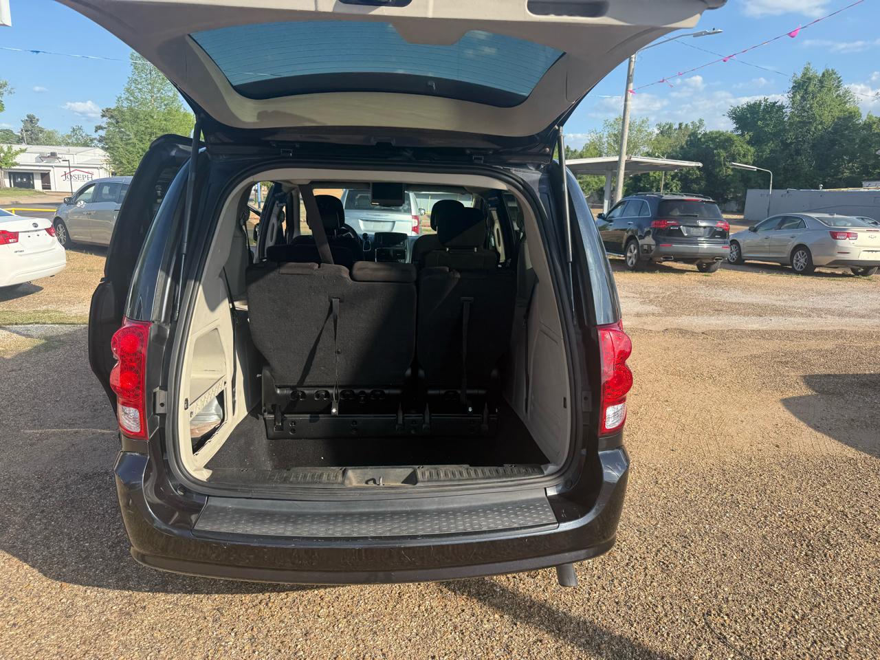 Dodge Grand Caravan SE 2013