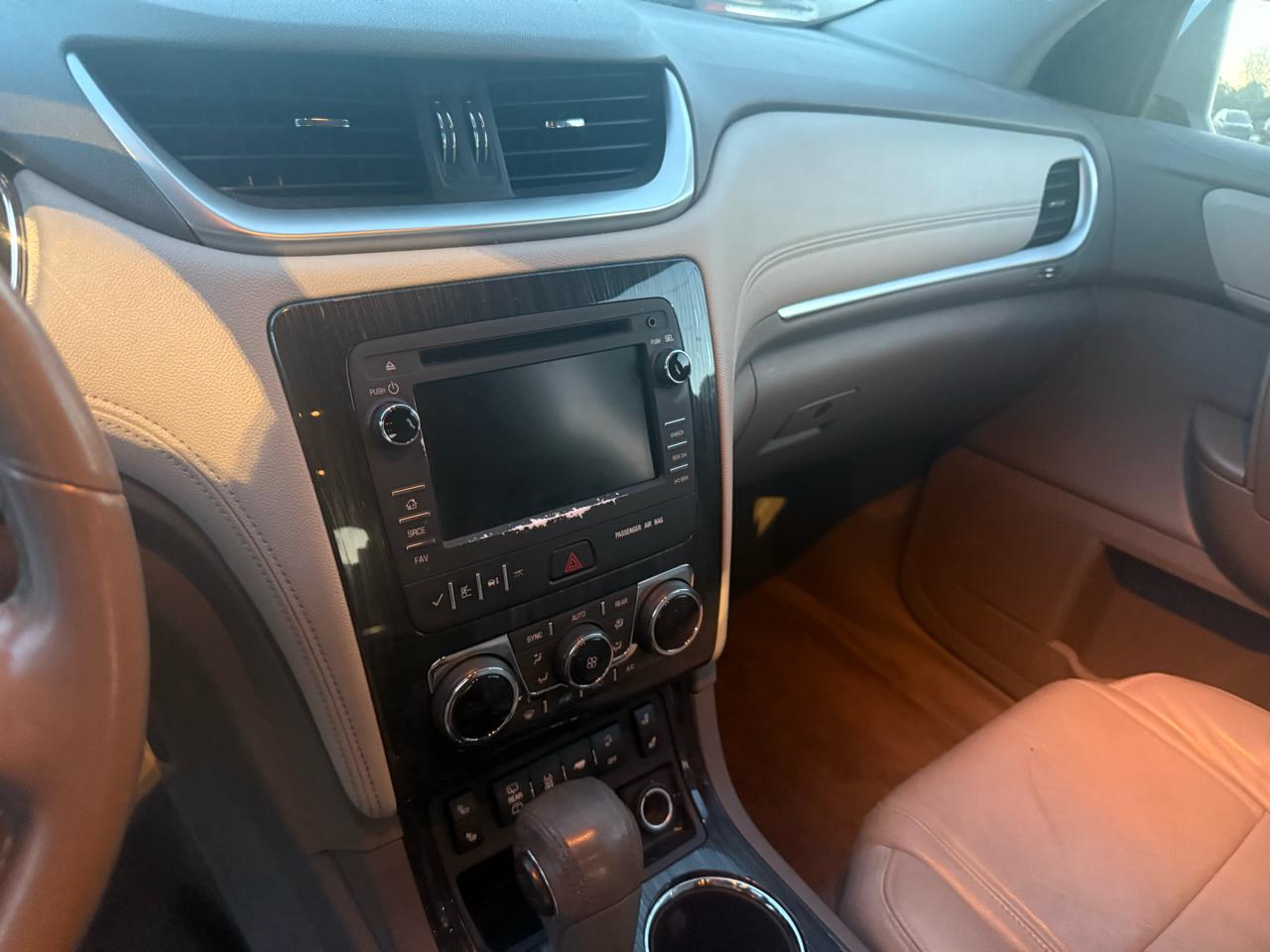 Chevrolet Traverse 2LT FWD 2017