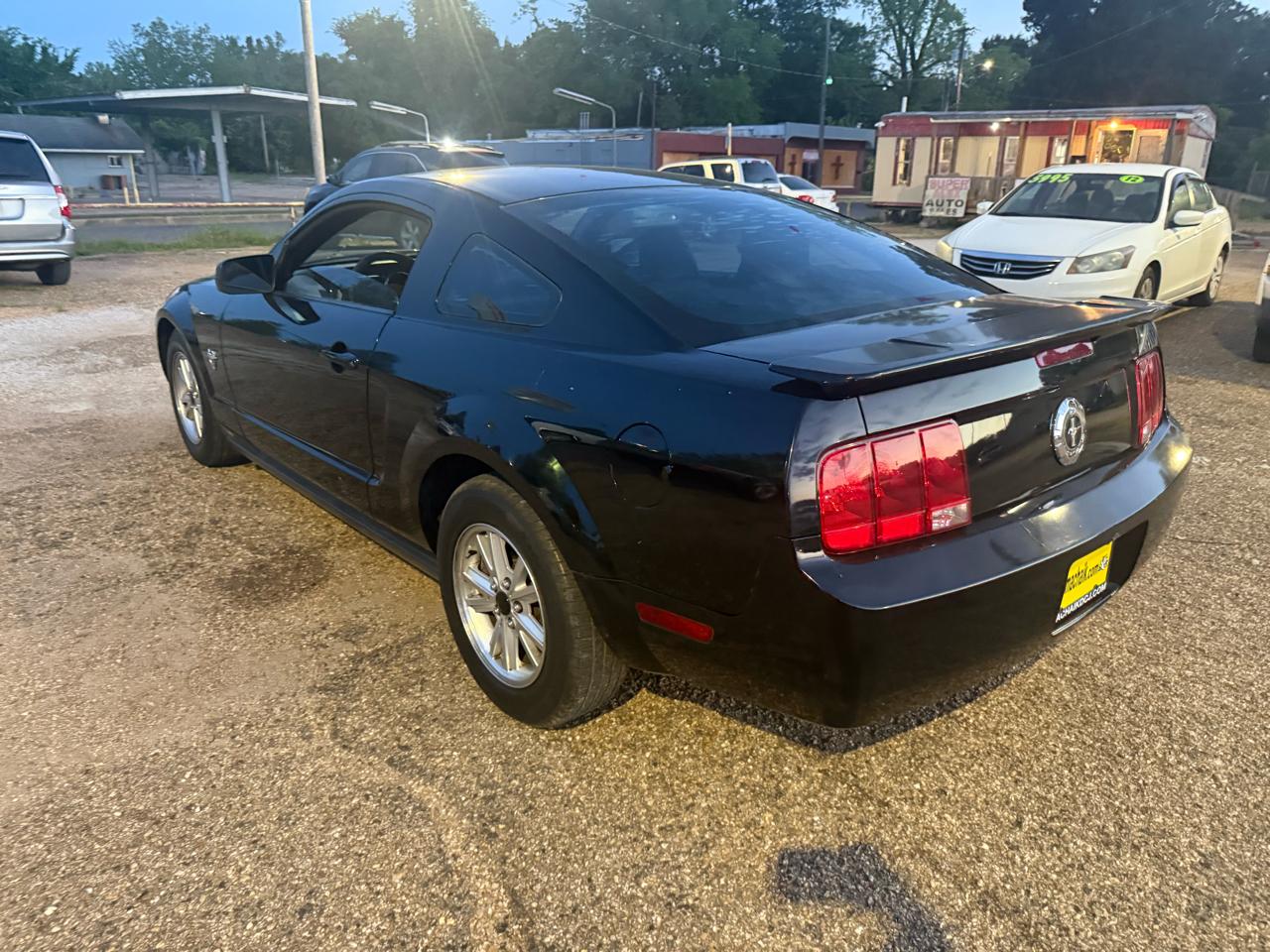 Ford Mustang V6 Coupe 2009