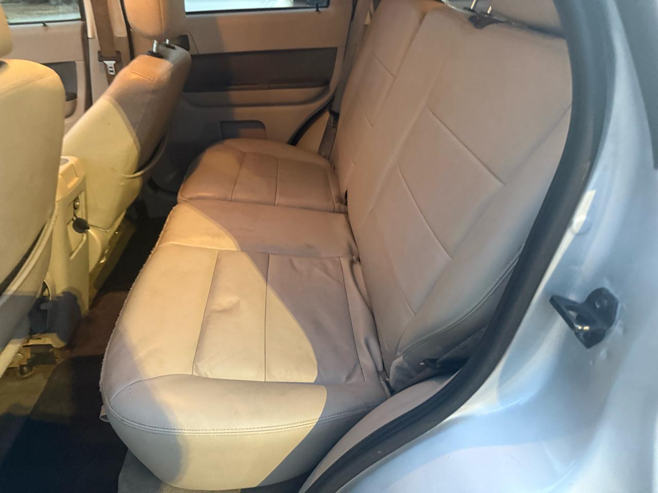 Ford Escape XLT FWD 2012