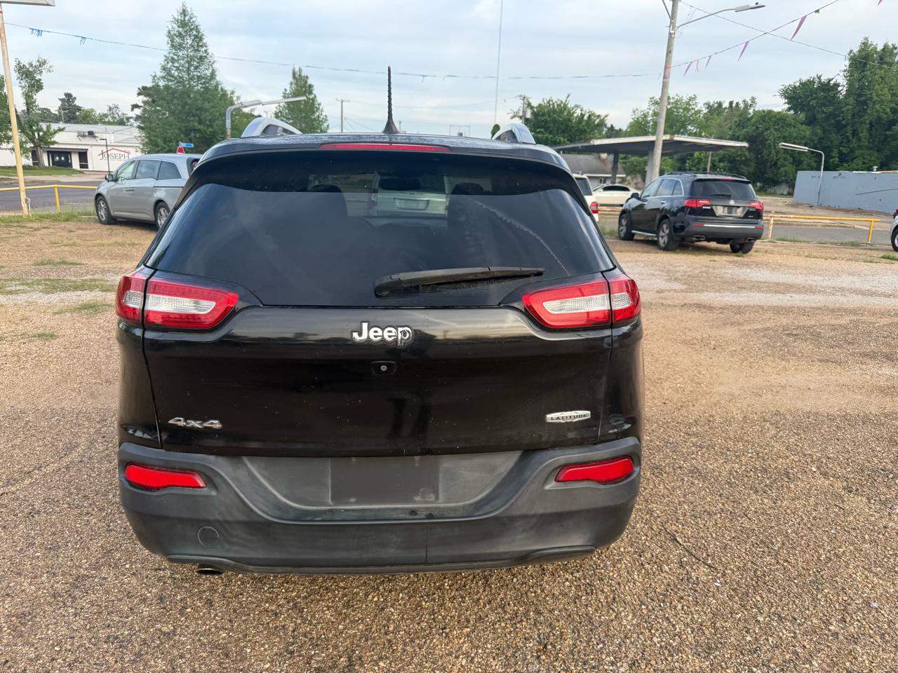 Jeep Cherokee Latitude 4WD 2016