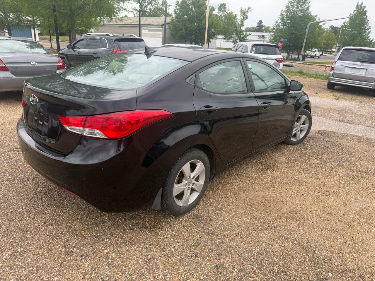 Hyundai Elantra Limited 2012