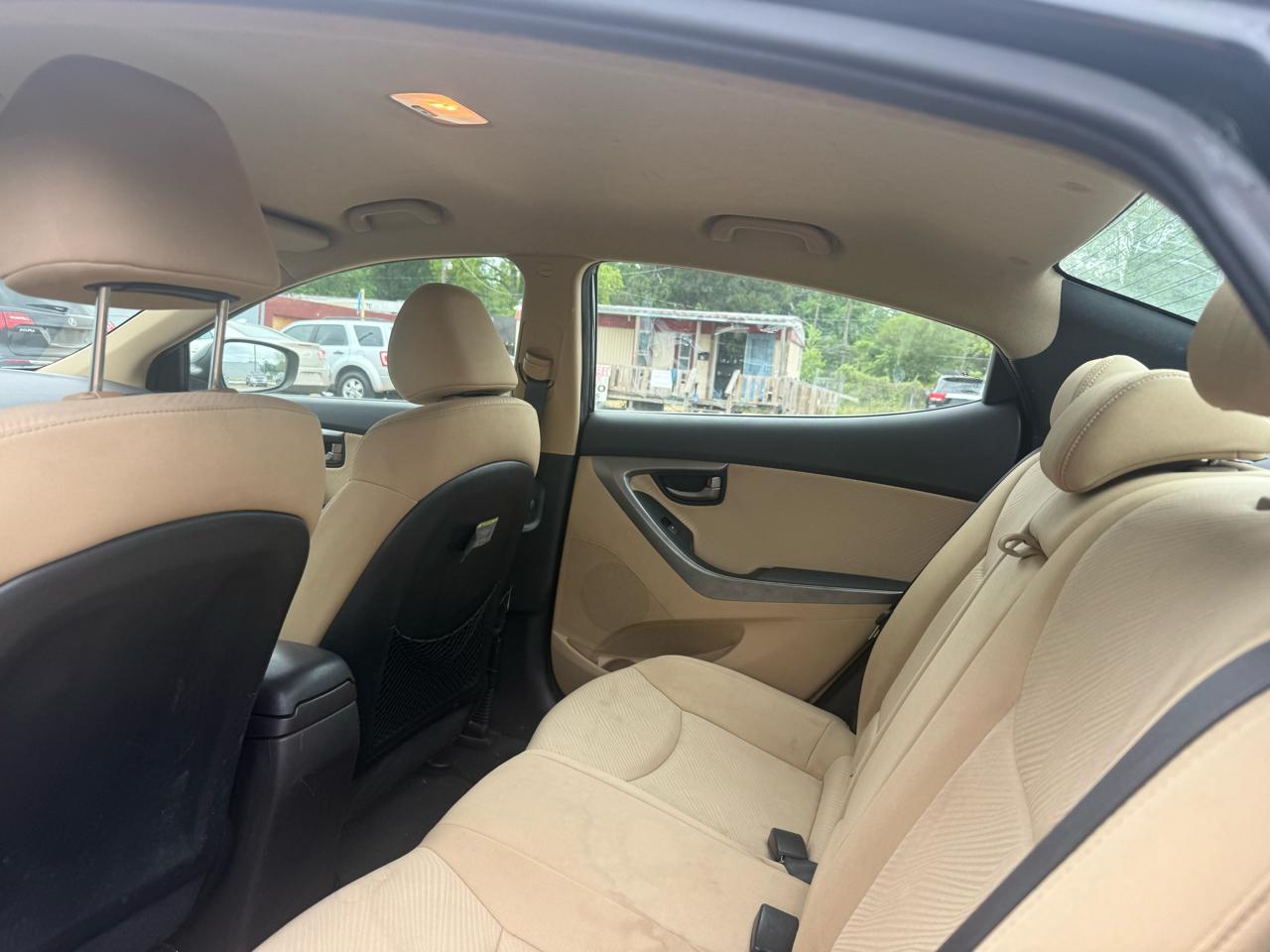 Hyundai Elantra Limited 2012