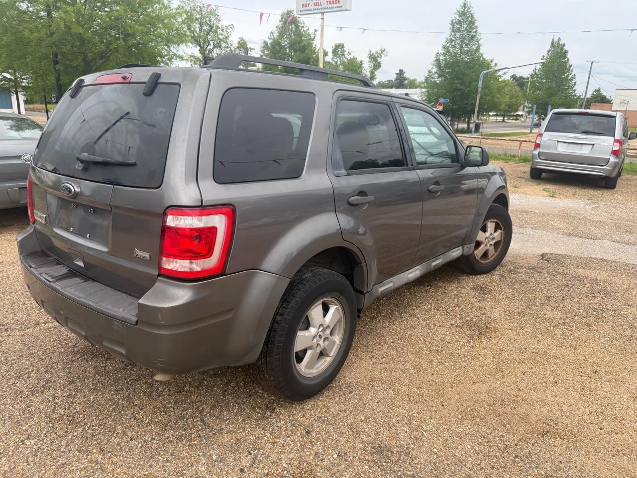 Ford Escape XLT FWD 2010