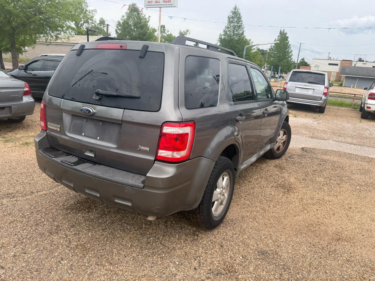 Ford Escape XLT FWD 2010