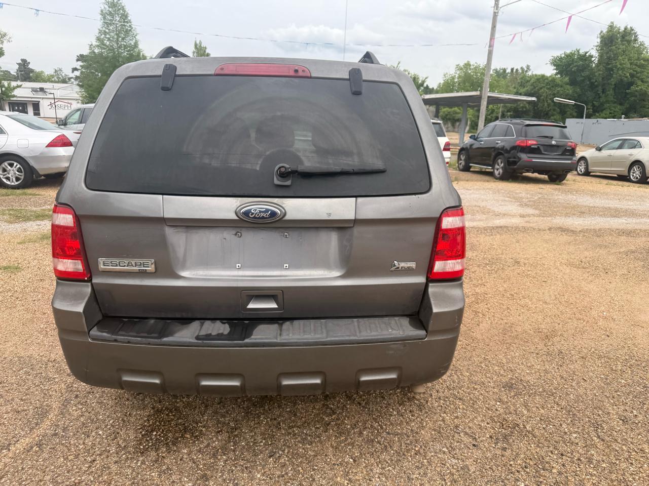 Ford Escape XLT FWD 2010