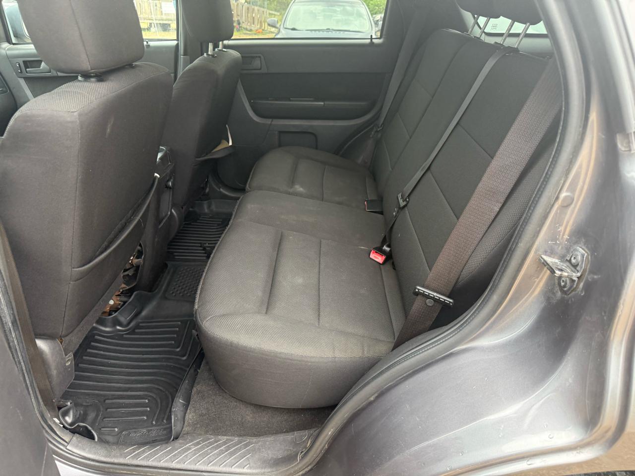 Ford Escape XLT FWD 2010