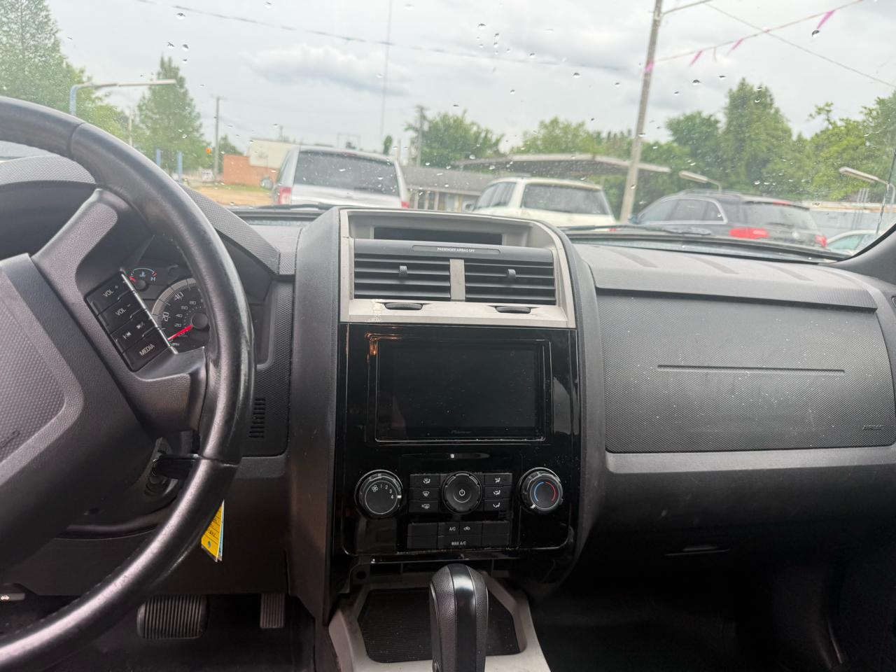 Ford Escape XLT FWD 2010