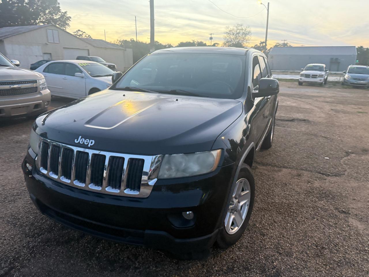 Jeep Grand Cherokee Laredo 2WD 2012