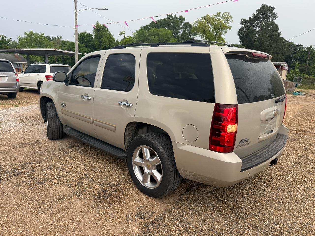 Chevrolet Tahoe LS 2WD 2011