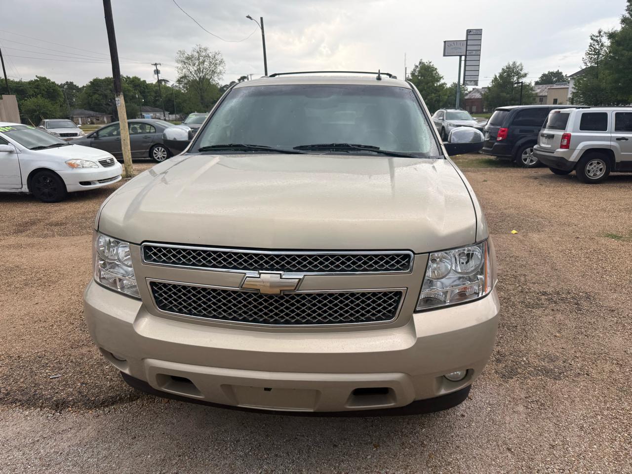 Chevrolet Tahoe LS 2WD 2011