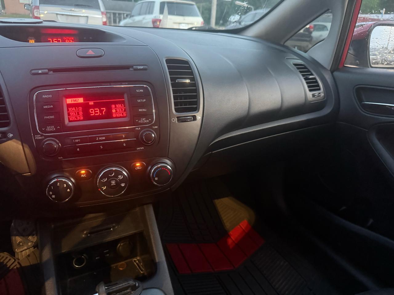 Kia Forte LX w/Popular Package 2016