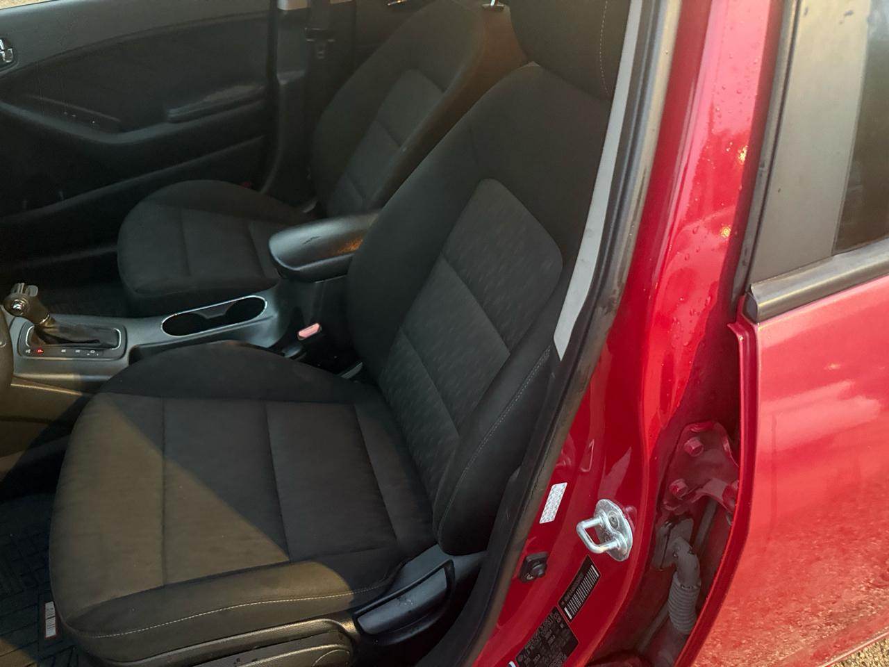 Kia Forte LX w/Popular Package 2016